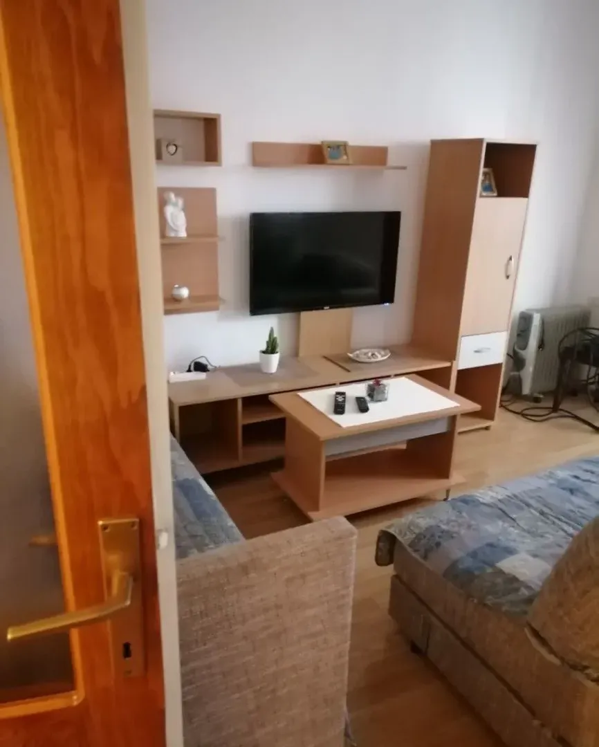 Rent, two bedroom apartment, 70m², Dobrota, Kotor