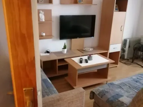 Rent, two bedroom apartment, 70m², Dobrota, Kotor - image 7