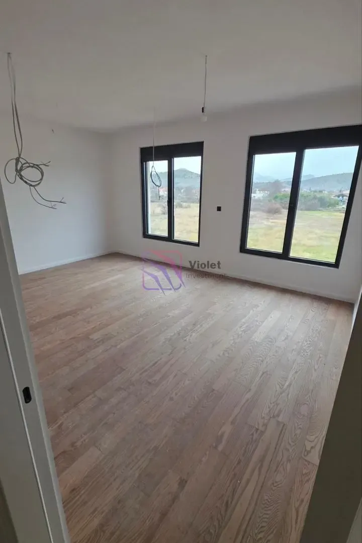 Prodaja, dvosoban stan, 84m², Donja Gorica, Podgorica