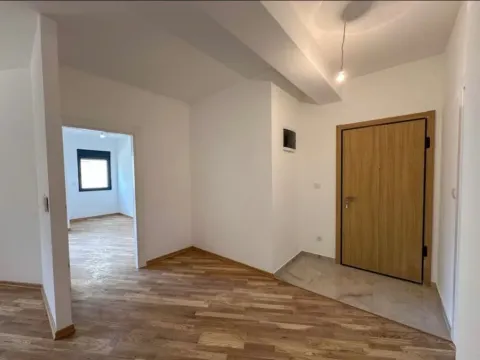 Prodaja, jednosoban stan, 57m², City Kej, Podgorica - image 10
