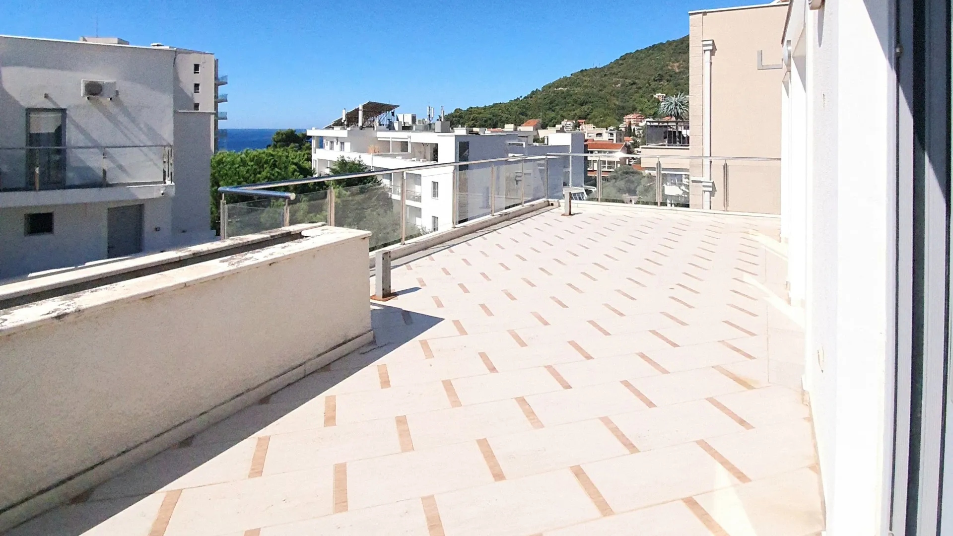 Sale, studio apartment, 171m², Petrovac, Budva