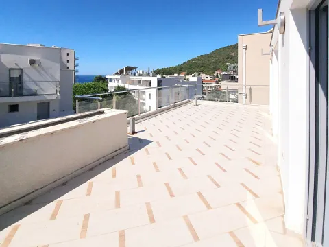 Sale, studio apartment, 171m², Petrovac, Budva - image 2
