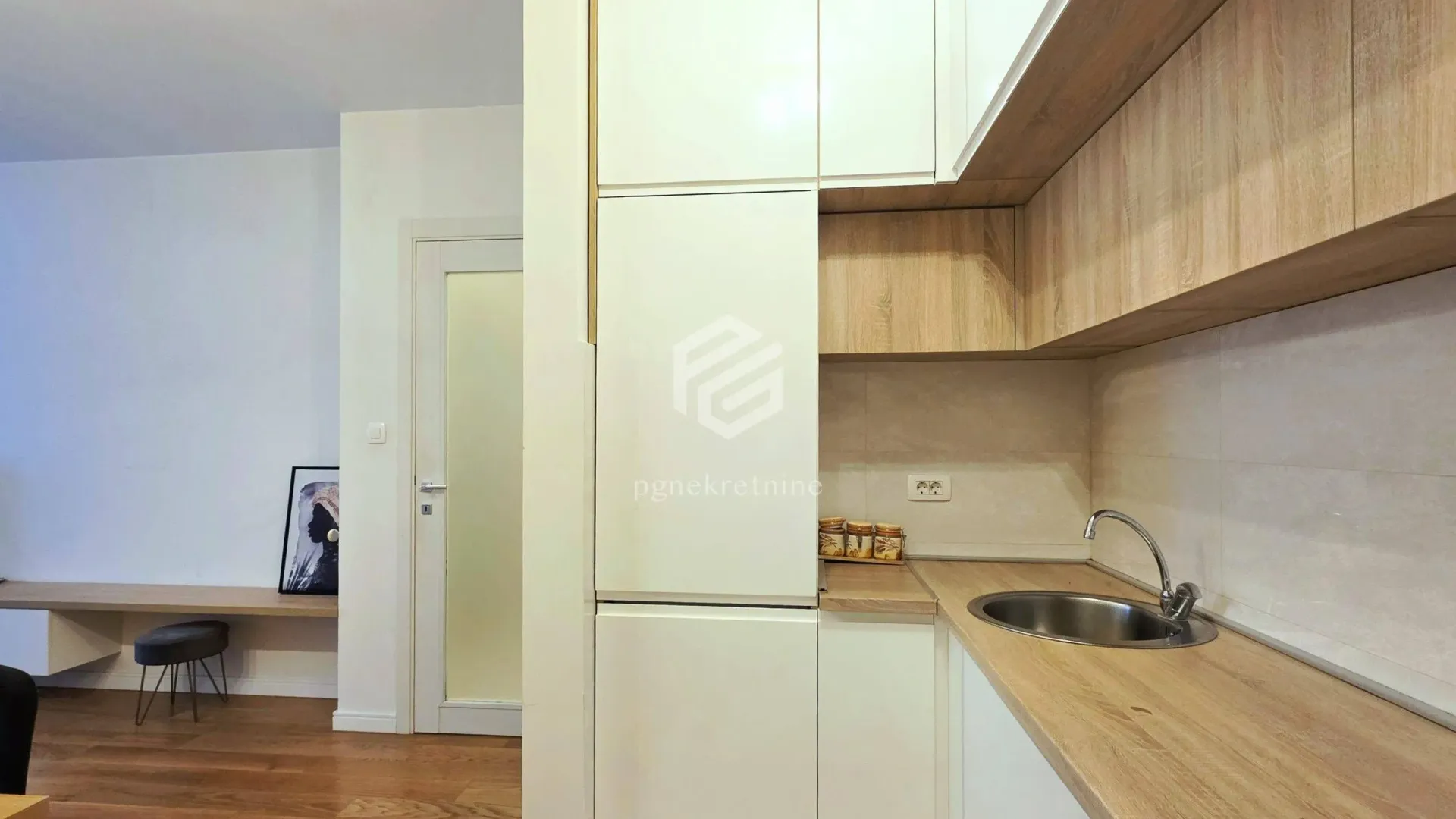 Rent, one bedroom apartment, 50m², Central Point, Podgorica