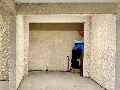 Prodaja, trosoban stan, 85m², Kotor, Crna Gora - image 18