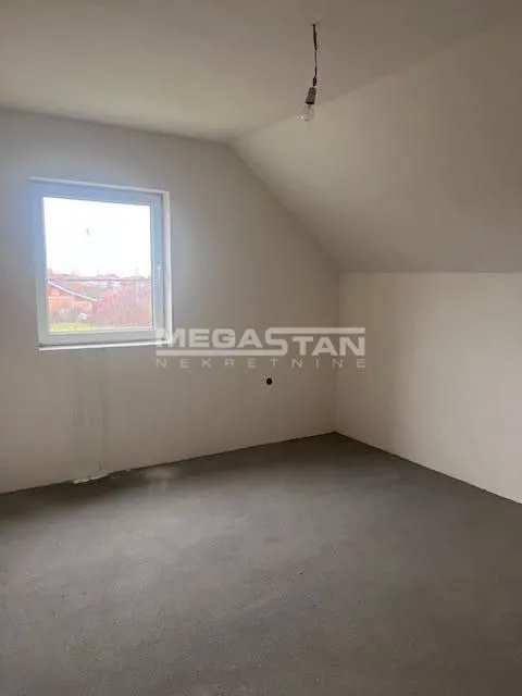 Prodaja, kuća, 114m², Zemun Ugrinovci, Zemun Sve Podlokacije