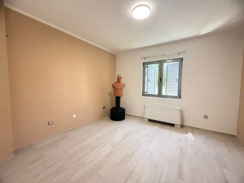 Sale, house, 320m², Podgorica, Crna Gora - image 24