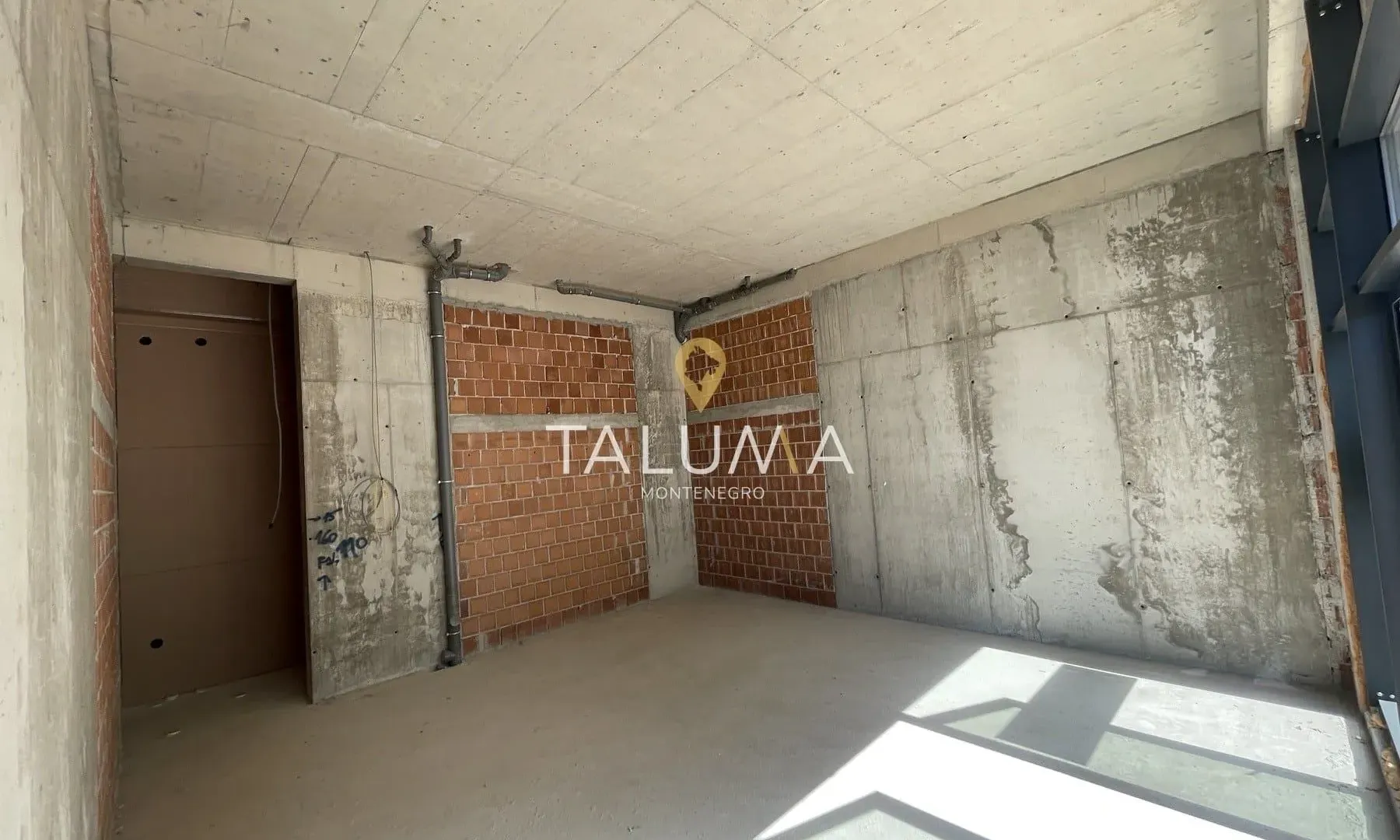 Rent, office space, 84m², City Kvart, Podgorica