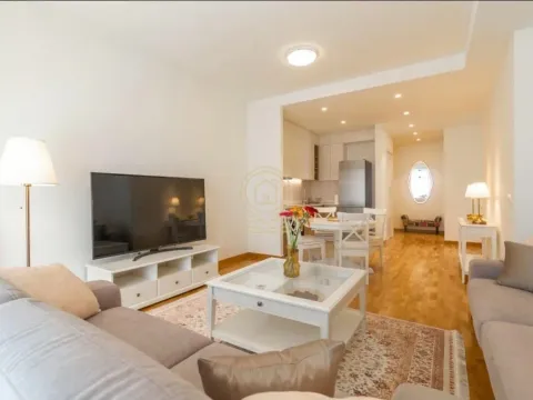Izdavanje, trosoban stan, 87m², Savski Venac, Beograd - image 4