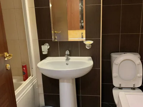 Izdavanje, jednosoban stan, 50m², City Kvart, Podgorica - image 7