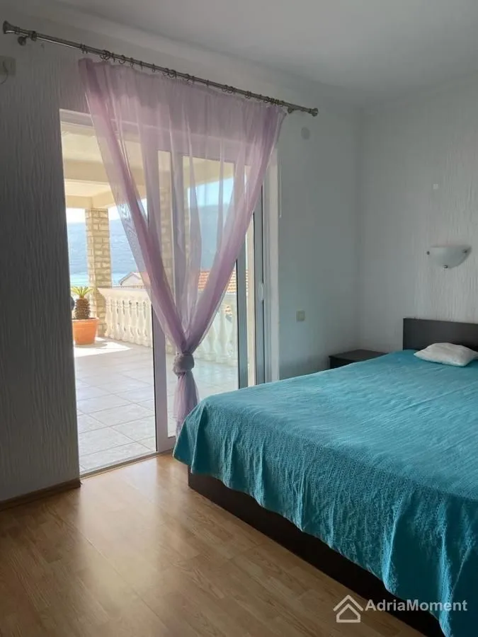 Prodaja, kuća, 350m², Baošići, Herceg Novi