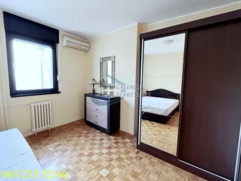 Izdavanje, četvorosoban stan, 117m², Vračar Sve Podlokacije, Beograd - image 13