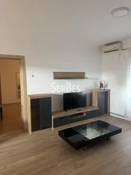 Izdavanje, dvosoban stan, 45m², Bulevar Evrope, Novi Sad Sve Podlokacije - image 3