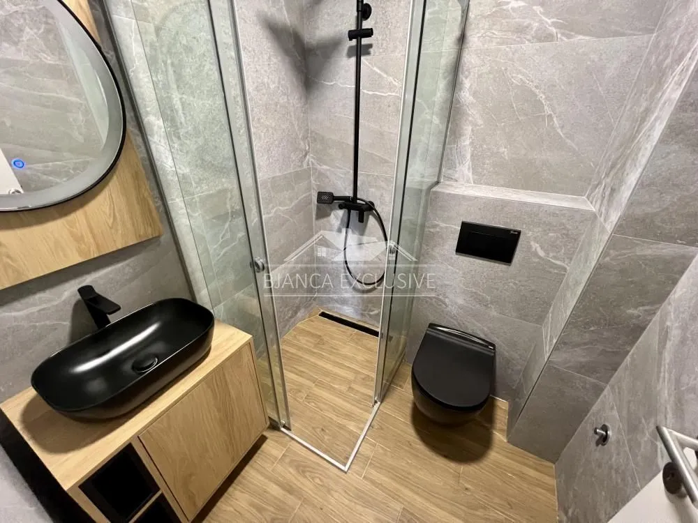 Prodaja, četvorosoban stan, 122m², Bulbulder, Zvezdara Sve Podlokacije