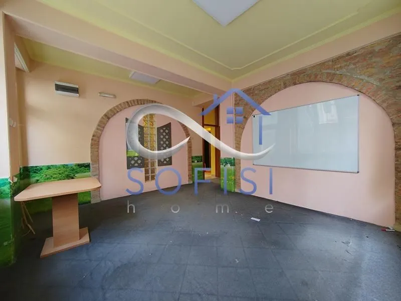 Rent, office space, 160m², Grbavica, Novi Sad Sve Podlokacije