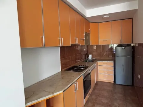 Rent, two bedroom apartment, 80m², Ljubović, Podgorica - image 2