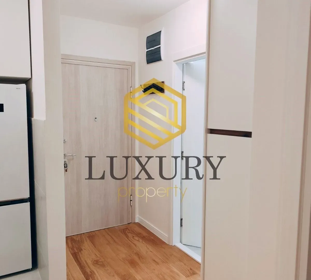 Prodaja, jednosoban stan, 40m², Central Point, Podgorica