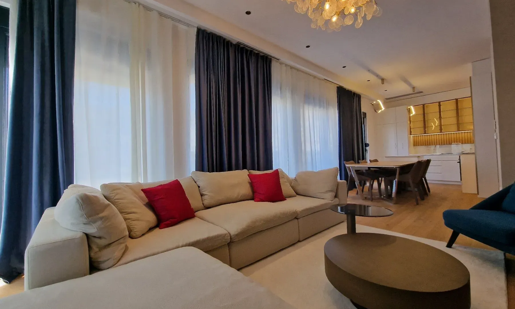Sale, two bedroom apartment, 135m², Bečići, Budva