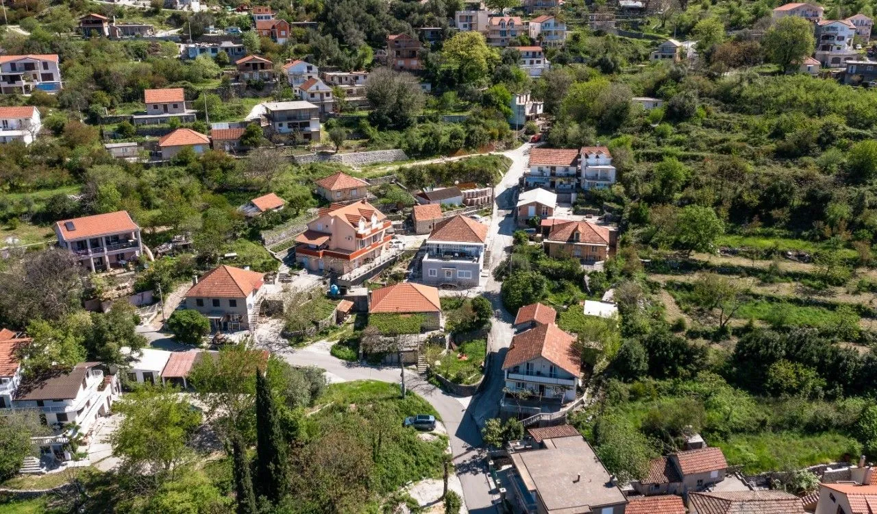 Prodaja, plac, 12941m², Risan, Kotor