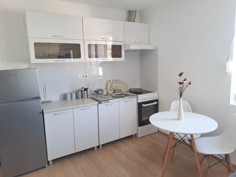 Izdavanje, jednosoban stan, 45m², Podgorica, Crna Gora - image 6