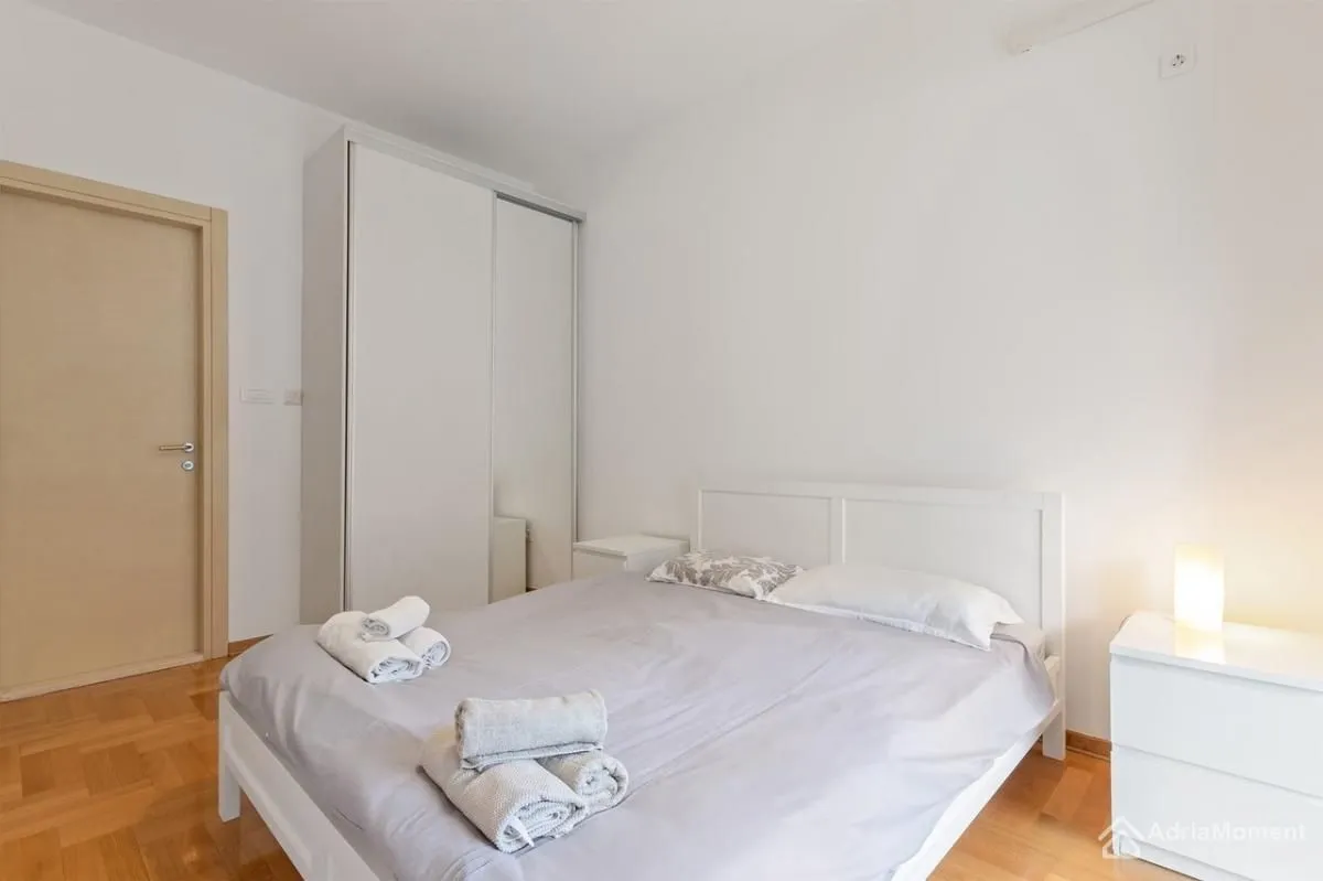 Prodaja, trosoban stan, 97m², Morinj, Kotor