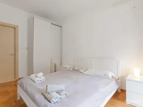 Prodaja, trosoban stan, 97m², Morinj, Kotor - image 14