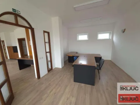 Rent, office space, 180m², Klisa, Novi Sad Sve Podlokacije - image 4
