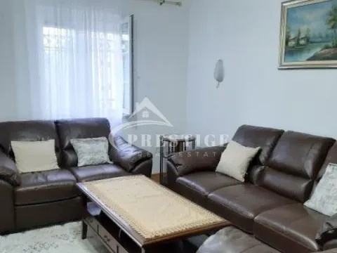 Izdavanje, dvosoban stan, 63m², Stara Varoš, Podgorica - image 6