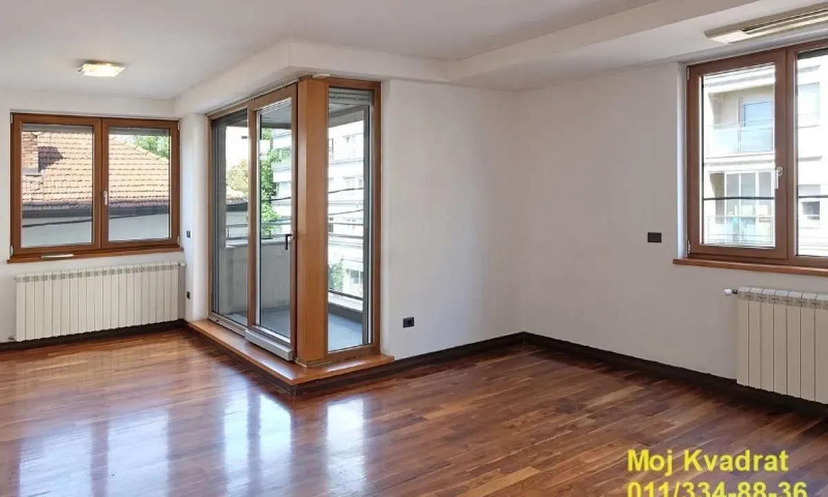 Prodaja, četvorosoban stan, 104m², Crveni Krst, Beograd