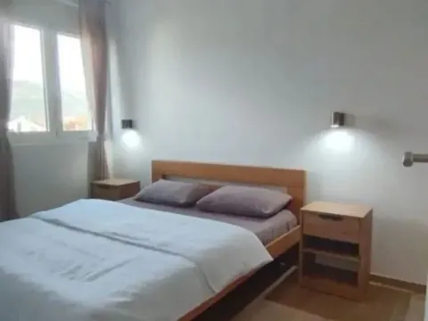 Izdavanje, trosoban stan, 110m², Zagorič, Podgorica - image 7