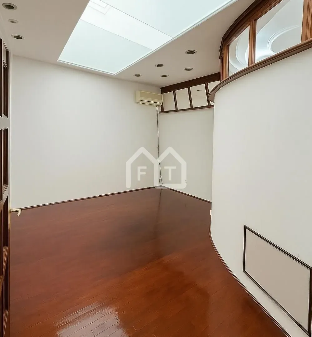 Rent, office space, 106m², Stari Merkator, Novi Beograd Sve Podlokacije