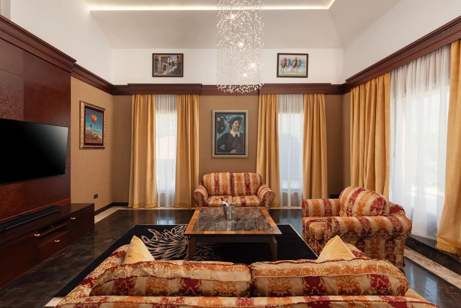Rent, house, 500m², Bonići, Tivat
