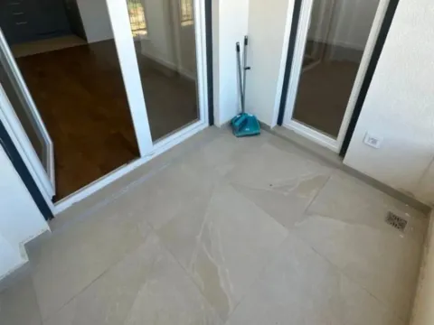 Izdavanje, dvosoban stan, 72m², Zagorič, Podgorica - image 6