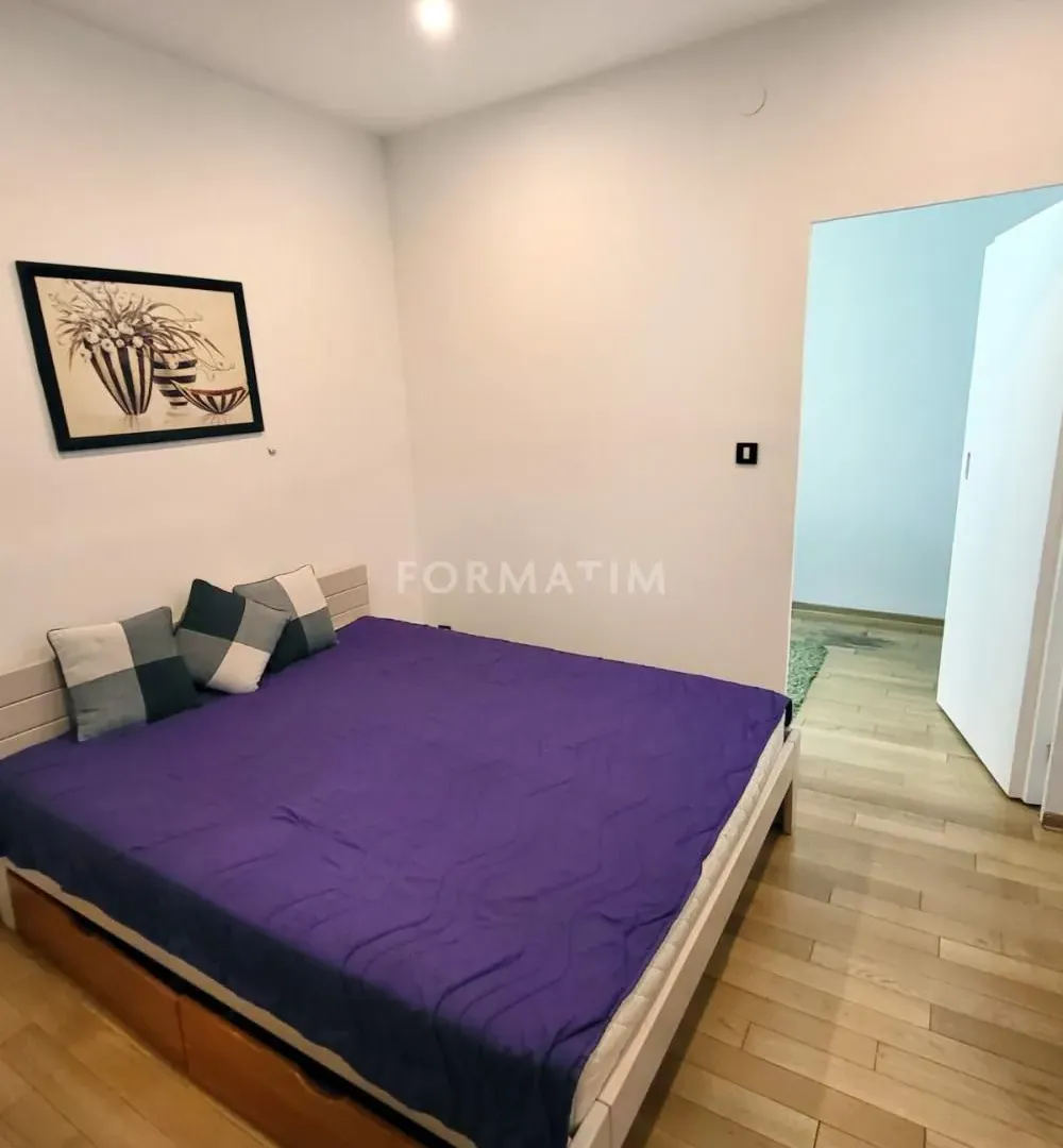 Izdavanje, dvosoban stan, 45m², Stari Grad, Beograd