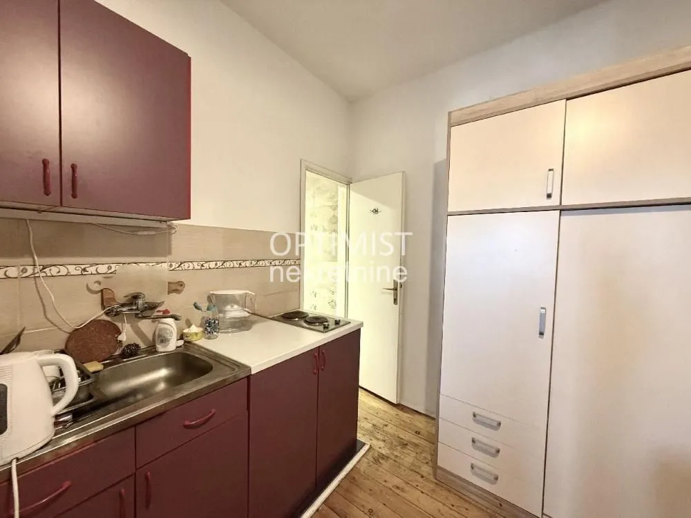 Sale, one bedroom apartment, 43m², Stari Grad, Beograd
