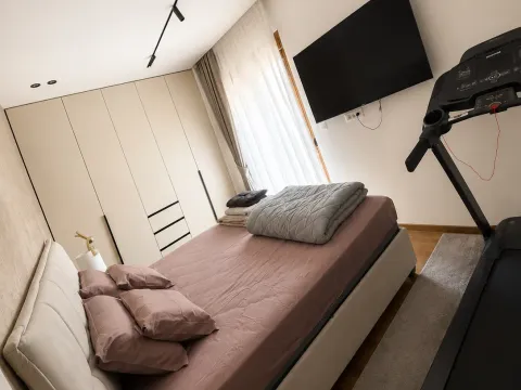 Izdavanje, trosoban stan, 82m², Centar, Podgorica - image 6