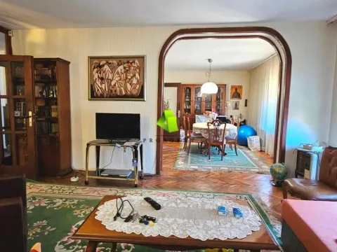 Izdavanje, četvorosoban stan, 180m², Apelovac, Niš - image 4