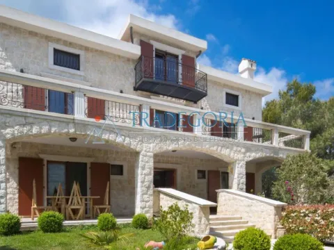 Prodaja, kuća, 497m², Prčanj, Kotor - image 2