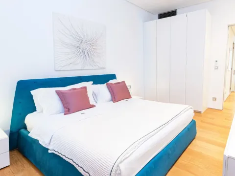 Sale, three bedroom apartment, 255m², Budva, Crna Gora - image 10