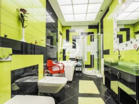 Sale, apartment, 250m², Cvetni Trg, Vračar Sve Podlokacije - image 4