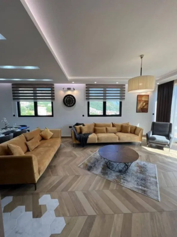 Prodaja, jednosoban stan, 170m², Budva, Crna Gora