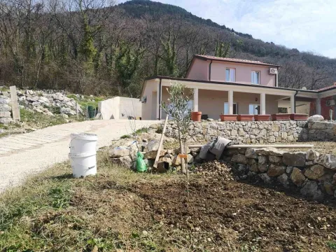Izdavanje, jednosoban stan, 26m², Sutvara, Kotor - image 8