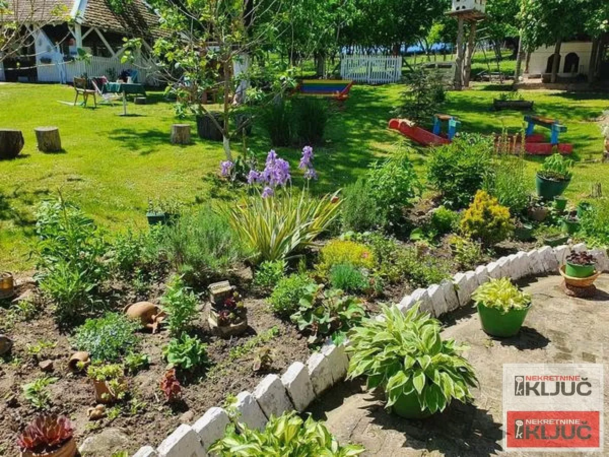 Sale, house, 334m², Čerević, Beočin