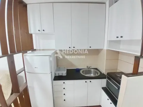 Prodaja, stan, 28m², Zemun Sve Podlokacije, Beograd - image 9