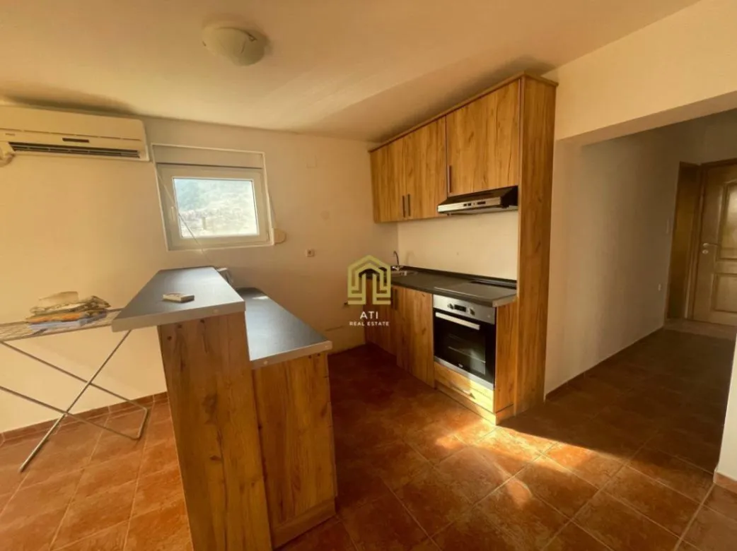Prodaja, kuća, 139m², Maine, Budva