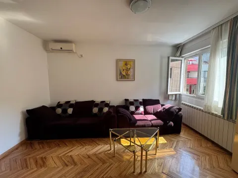 Rent, two bedroom apartment, 42m², Kalenić Pijaca, Vračar Sve Podlokacije - image 4