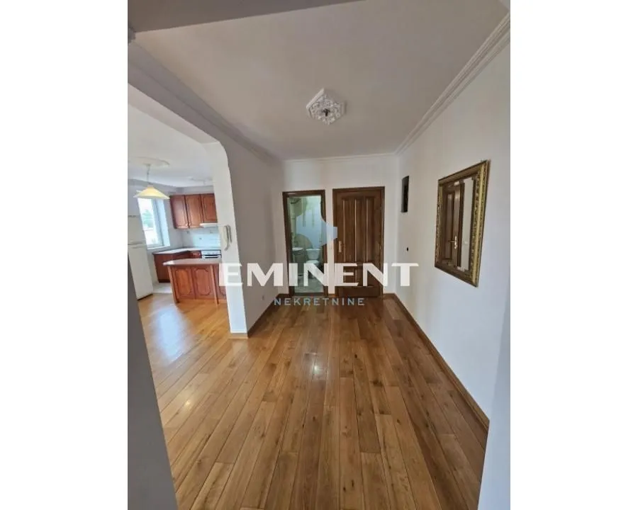 Rent, four bedroom apartment, 115m², Savski Venac, Beograd