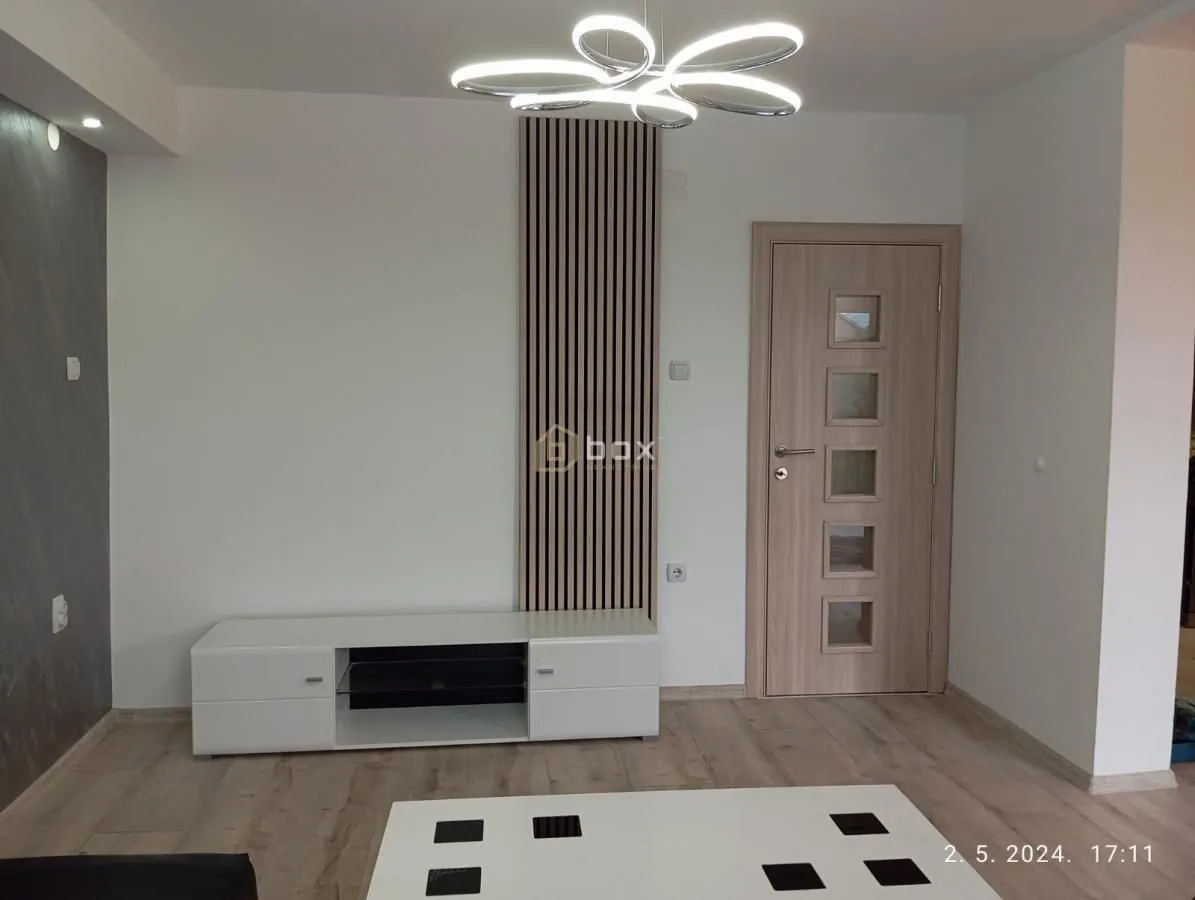Rent, three bedroom apartment, 76m², Pantelej, Niš