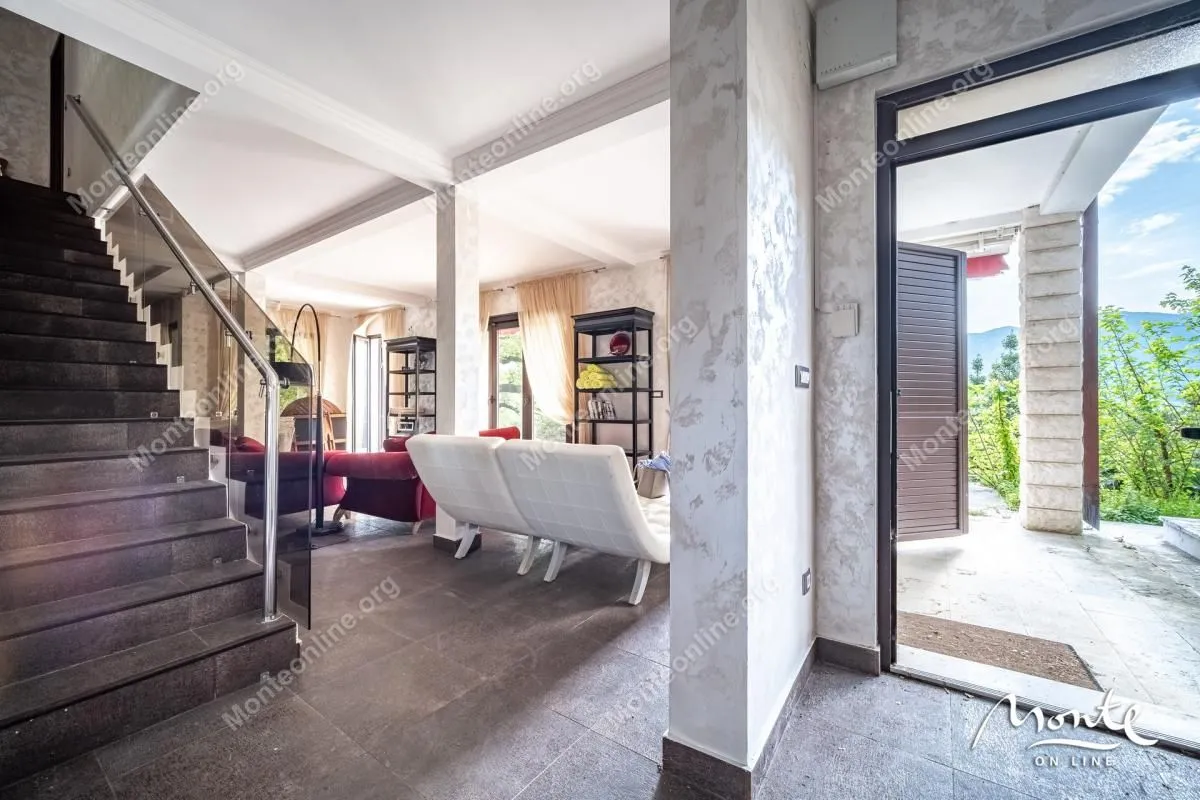 Prodaja, kuća, 188m², Sasovići, Herceg Novi
