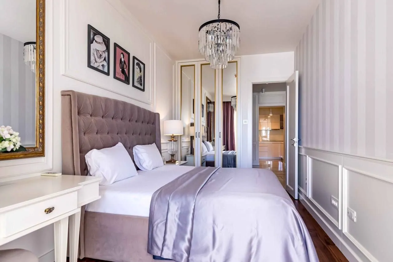 Izdavanje, jednosoban stan, 77m², Tre Canne, Budva