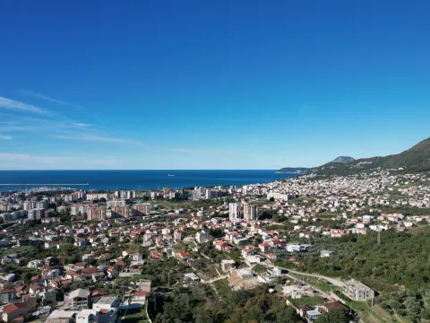 Prodaja, plac, 2400m², Bar, Crna Gora - image 1